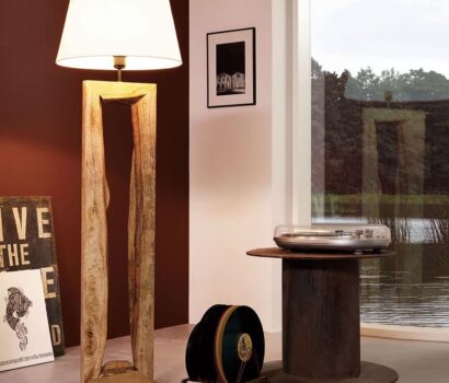 Timber Stehleuchte mit Holzfuß