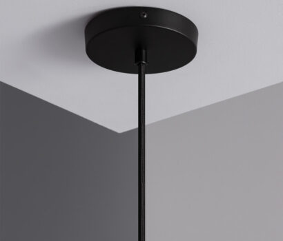 Pendelleuchte MATOLI aus schwarzem Metall, goldenes Interieur