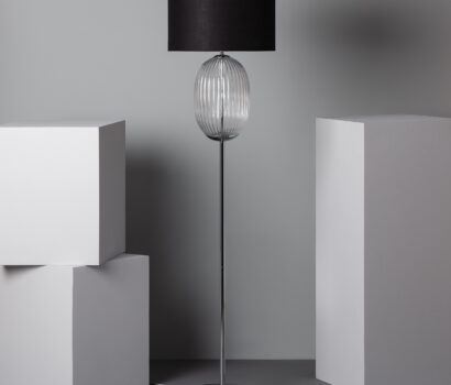 Stehlampe Menina